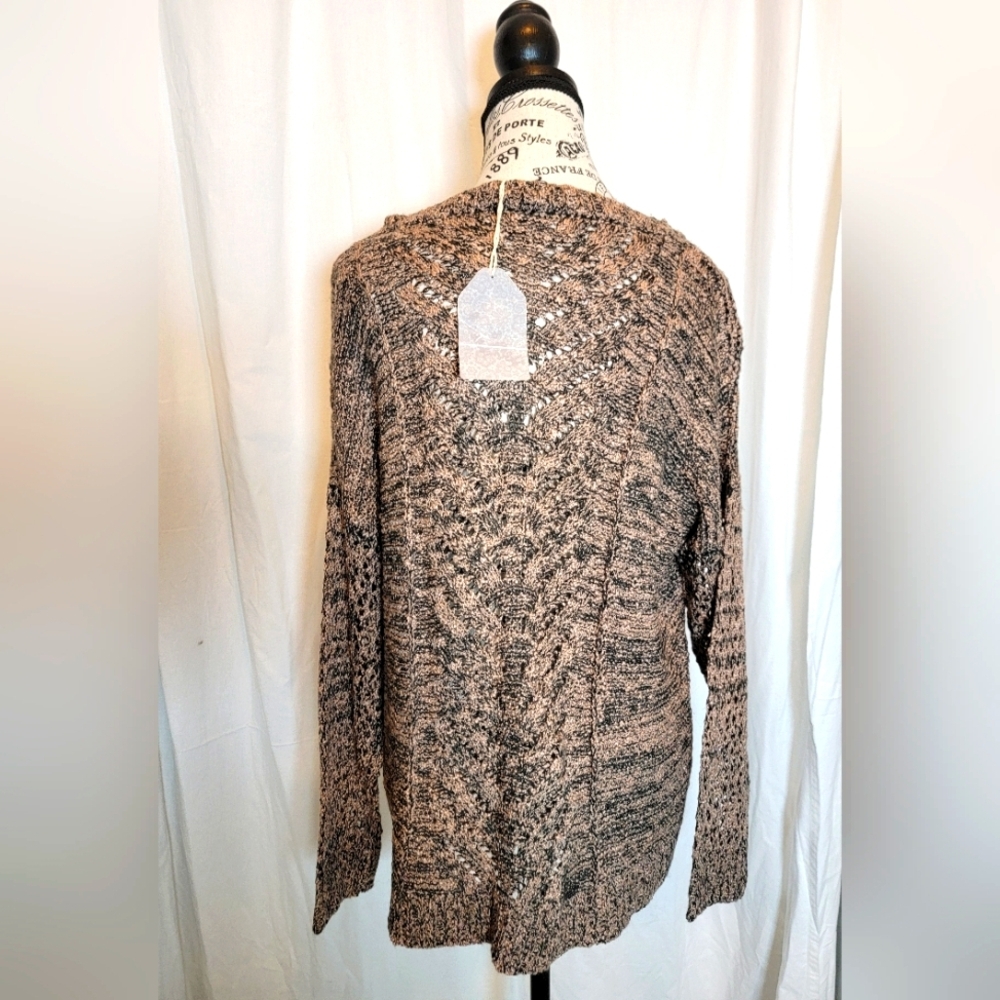 Hem and Thread NWT Size Small NWT - image 6